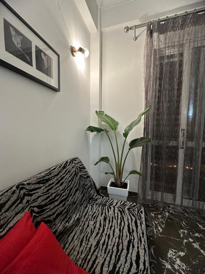 Modern & Minimal Athens Apartment Экстерьер фото